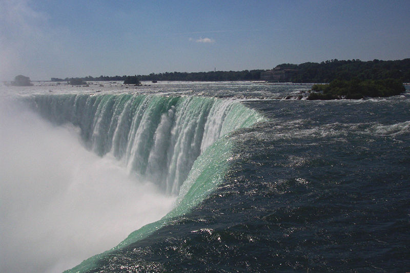 Closeup of Horseshoe Falls from the Canadian side.