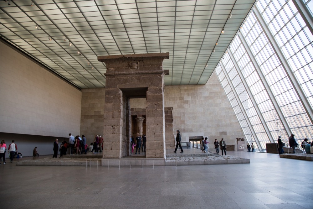 This photograph shows the Temple of Dendur at the Metropolitan Museum of Art in New York.