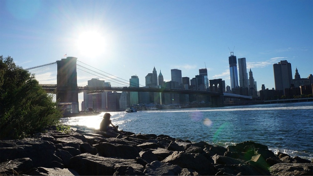Pebble Beach - Brooklyn Bridge Park, New York.